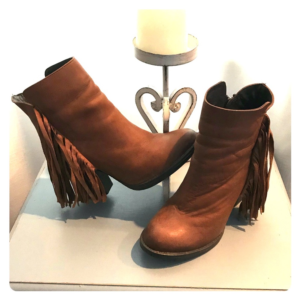 Steve Madden Woodstock Leather Fringe Booties